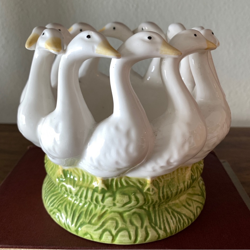 Vintage Porcelain Gaggle Of Geese Holland Mold ? Planter - Picture 2 of 6